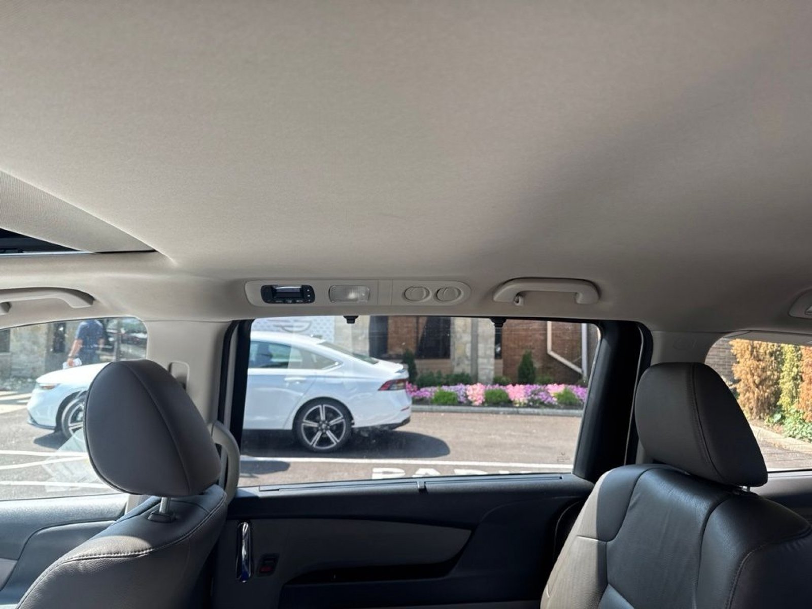 Used 2014 Honda Odyssey EX-L image 23