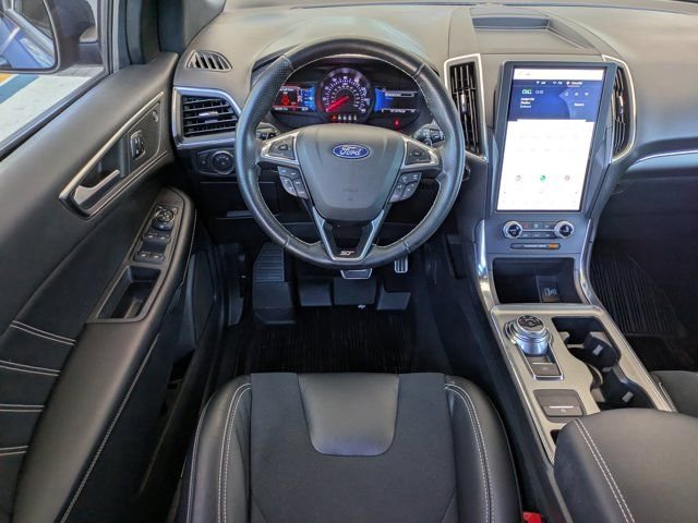 Used 2021 Ford Edge ST image 14
