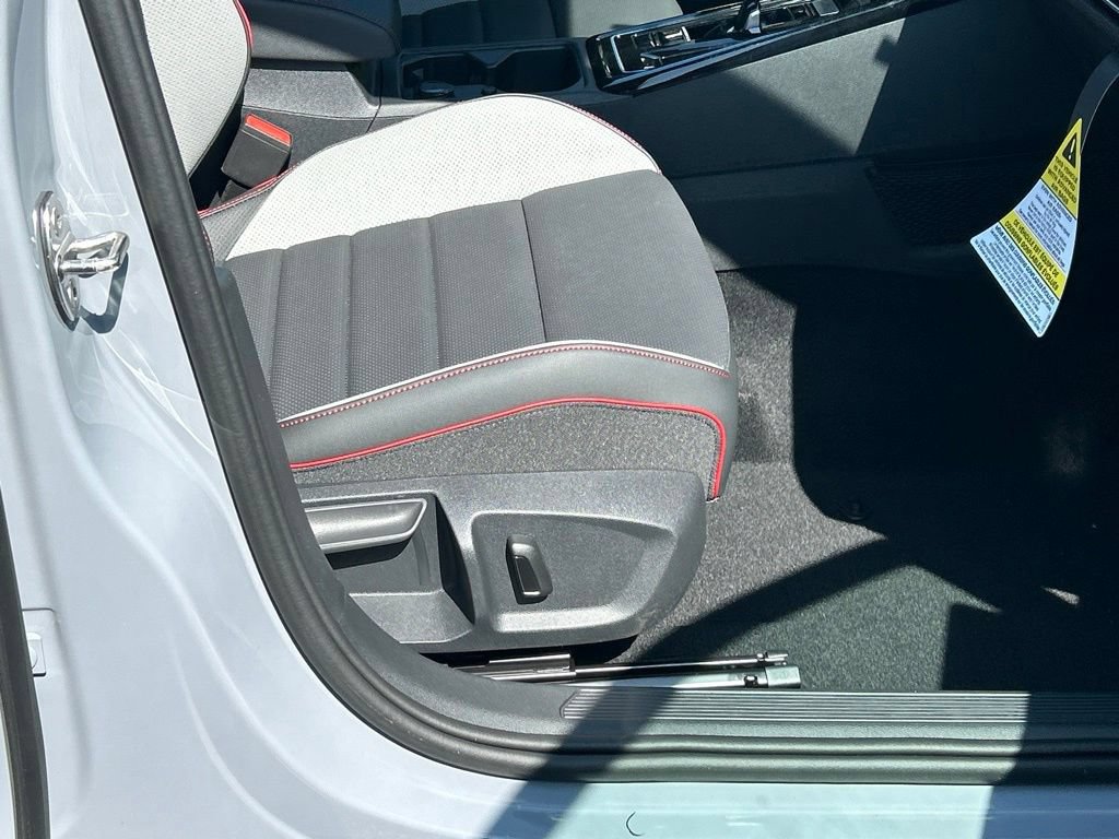 New 2026 Volkswagen GTI SE FWD image 41
