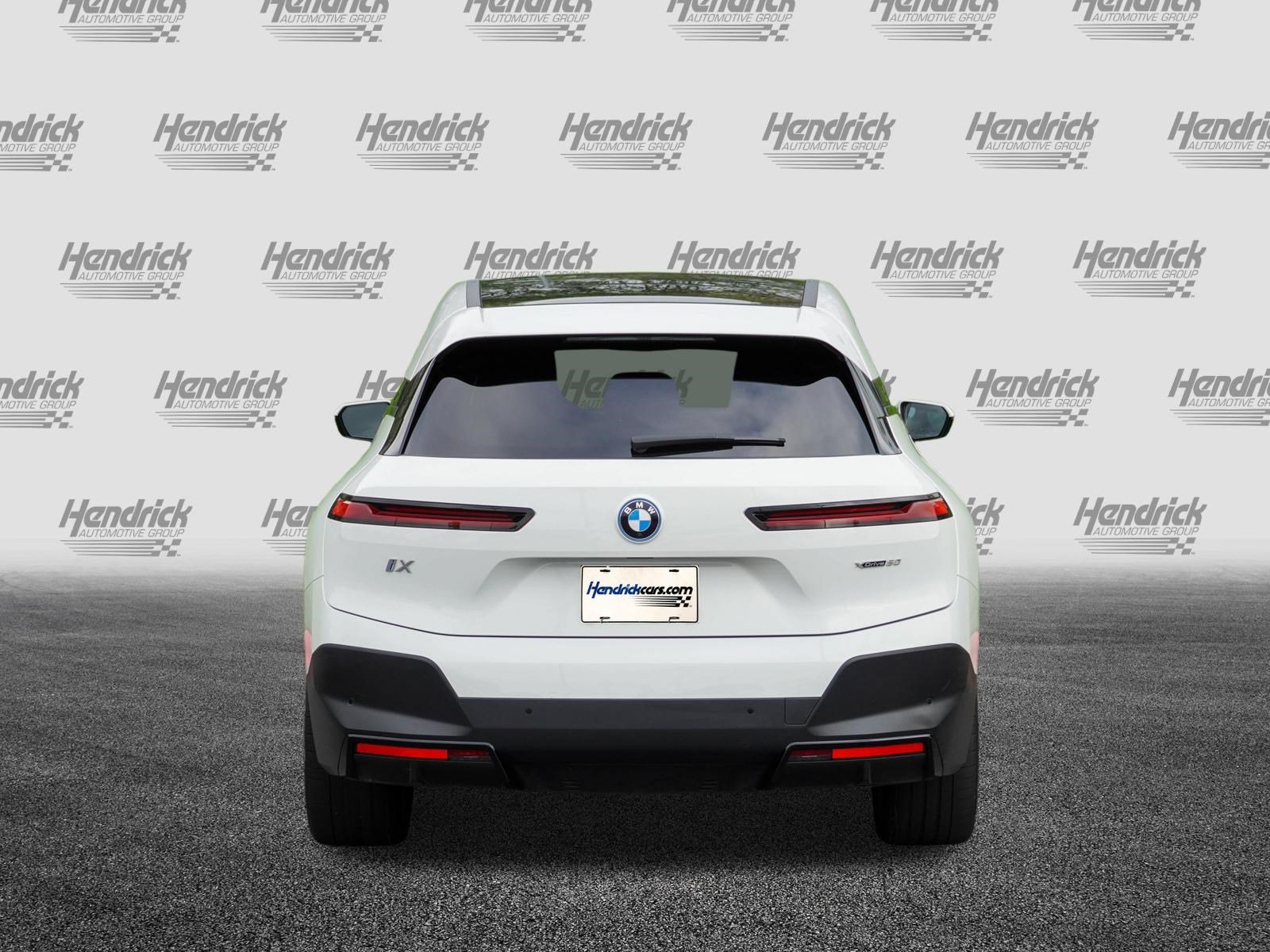 Certified 2024 BMW iX xDrive50 AWD/4WD image 7