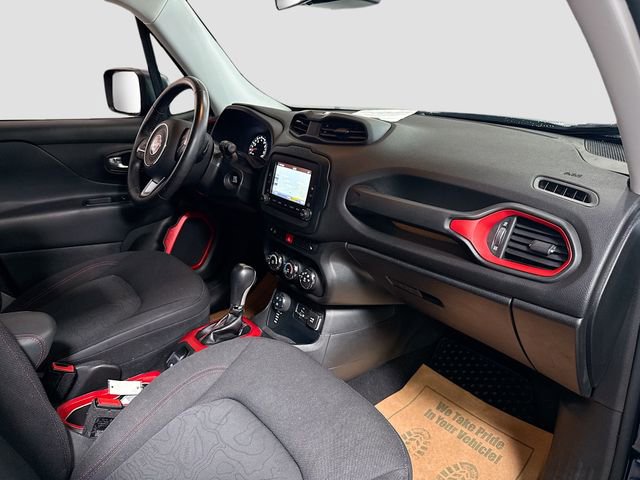 Used 2016 Jeep Renegade Trailhawk AWD/4WD image 29
