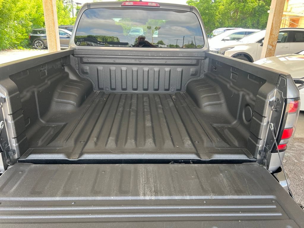 Certified 2024 Nissan Frontier SV AWD/4WD image 11