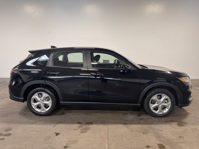 Used 2023 Honda HR-V LX image 2
