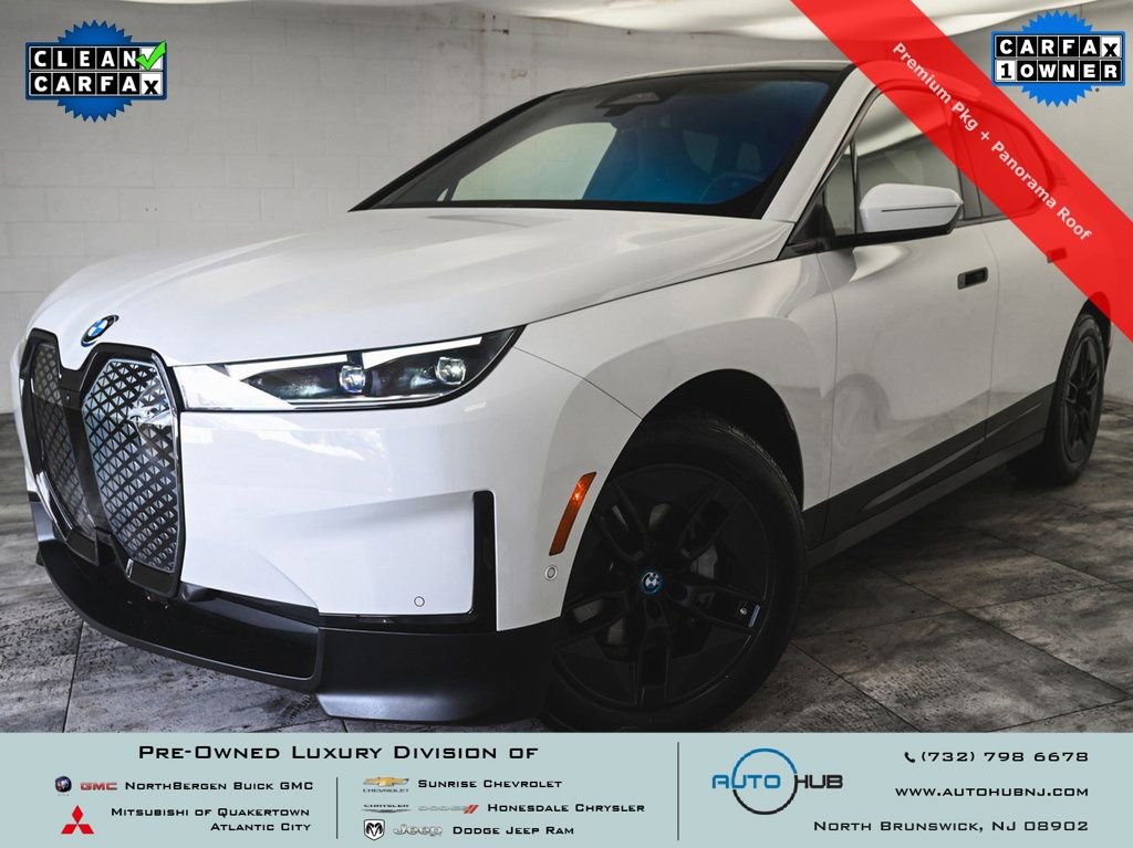 Used 2024 BMW iX xDrive50 w/ Premium Package AWD/4WD image 1