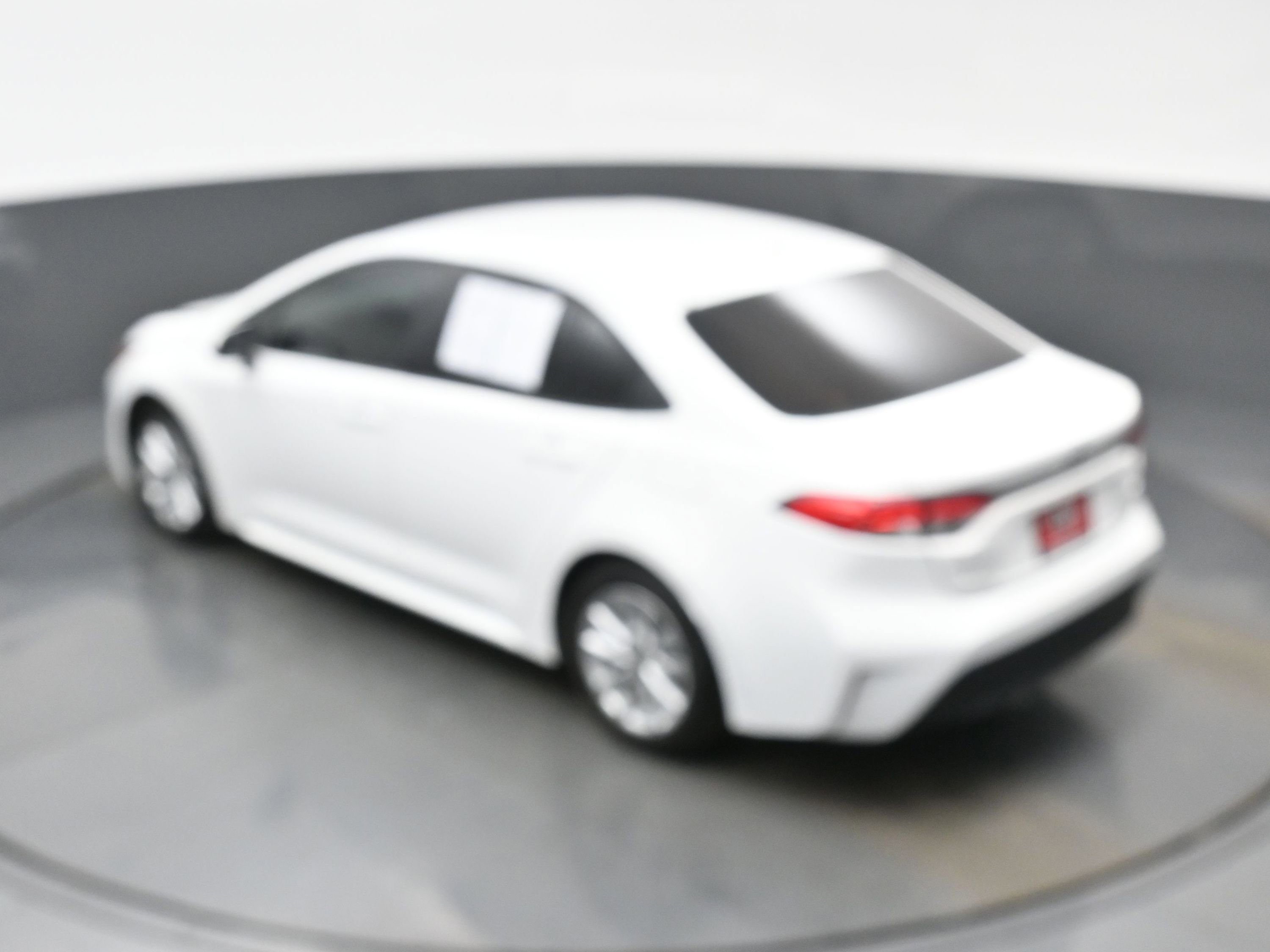 Used 2025 Toyota Corolla LE w/ LE Premium Package image 37