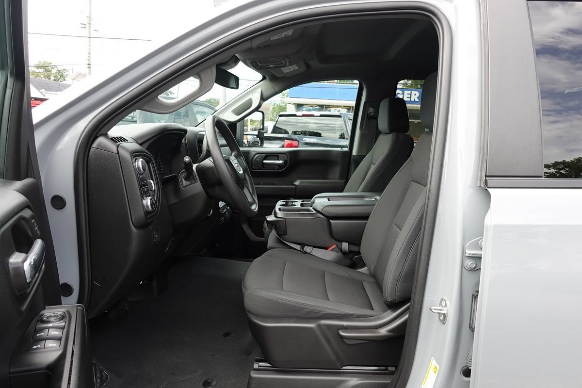 Used 2024 GMC Sierra 1500 Pro w/ Graphite Edition AWD/4WD image 16