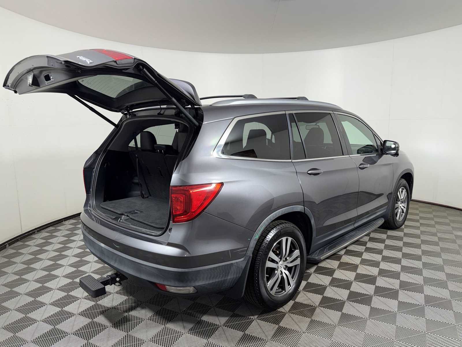 Used 2017 Honda Pilot EX-L image 23