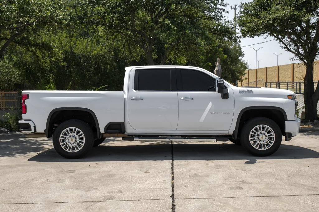 Used 2022 Chevrolet Silverado 2500 High Country AWD/4WD image 14