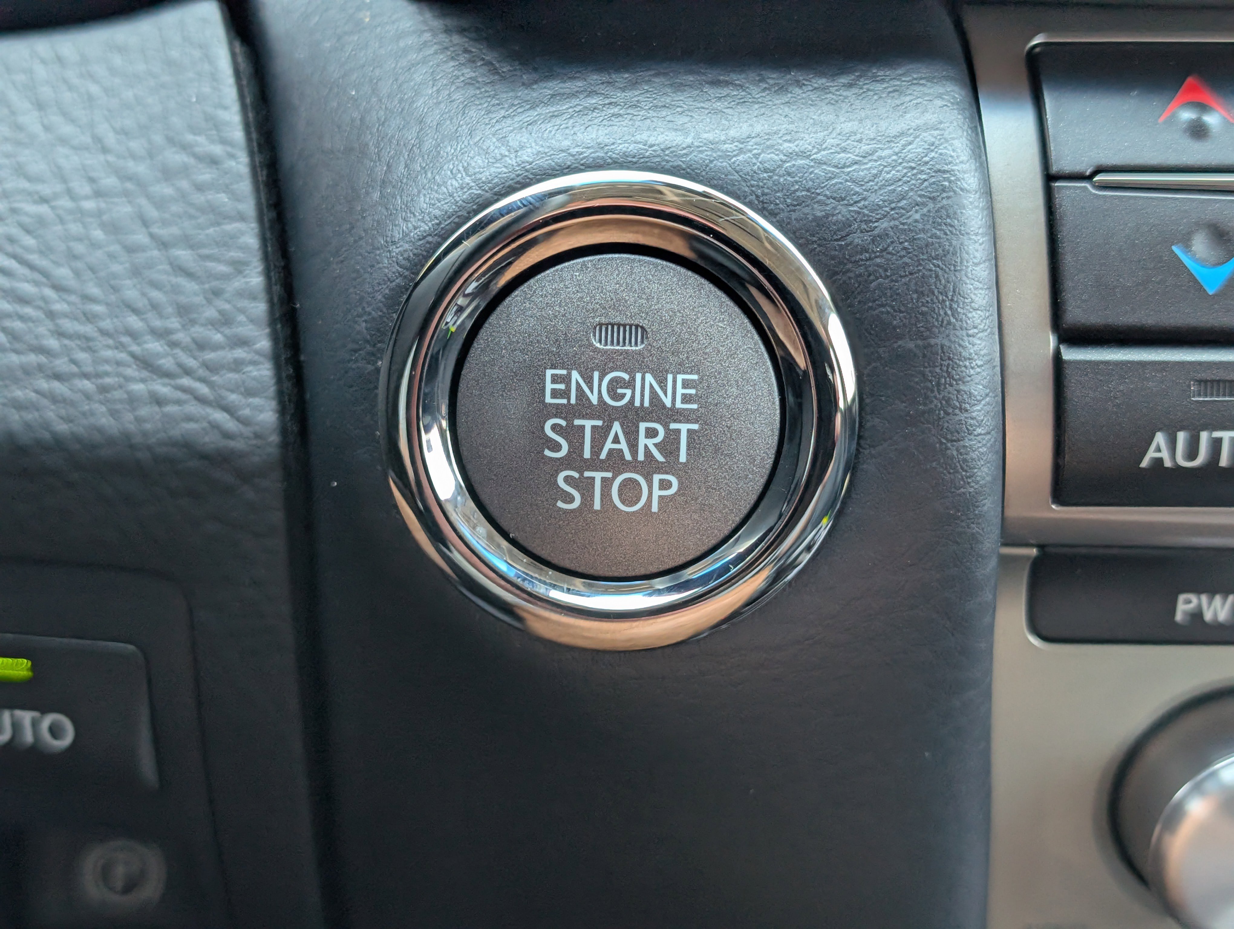 Used 2015 Lexus LS 460 image 17