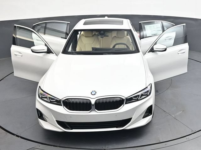 New 2026 BMW 330i xDrive Sedan w/ Premium Package AWD/4WD image 40