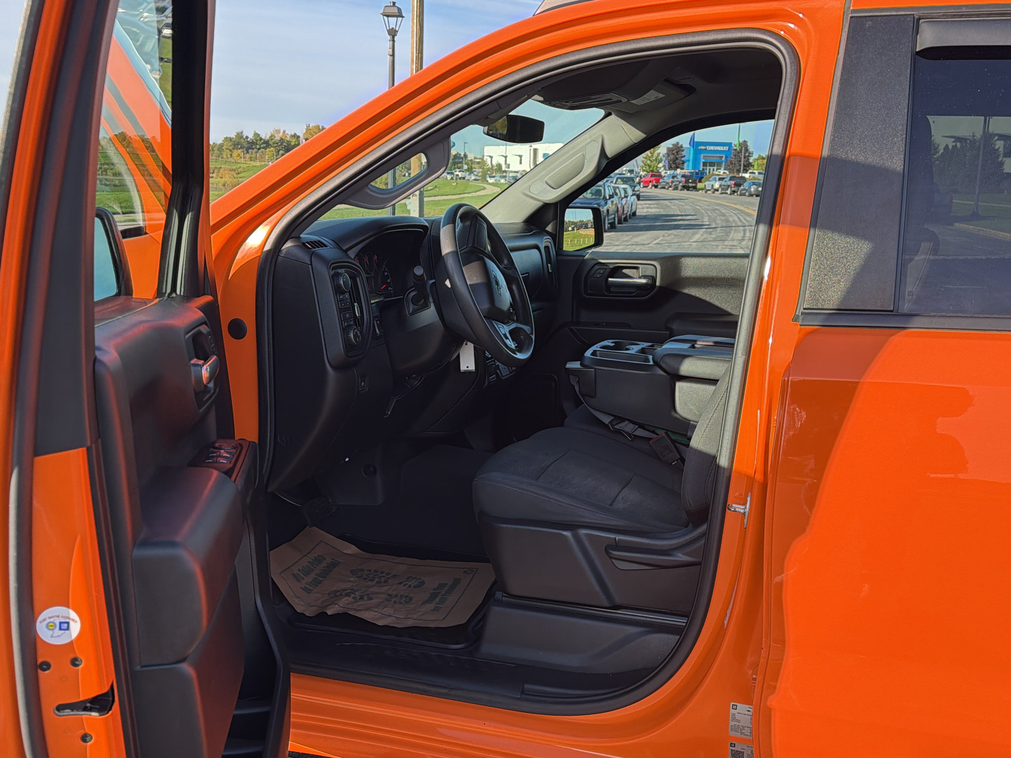 Used 2021 Chevrolet Silverado 1500 Custom Trail Boss w/ LPO, Dark Essentials Package AWD/4WD image 13