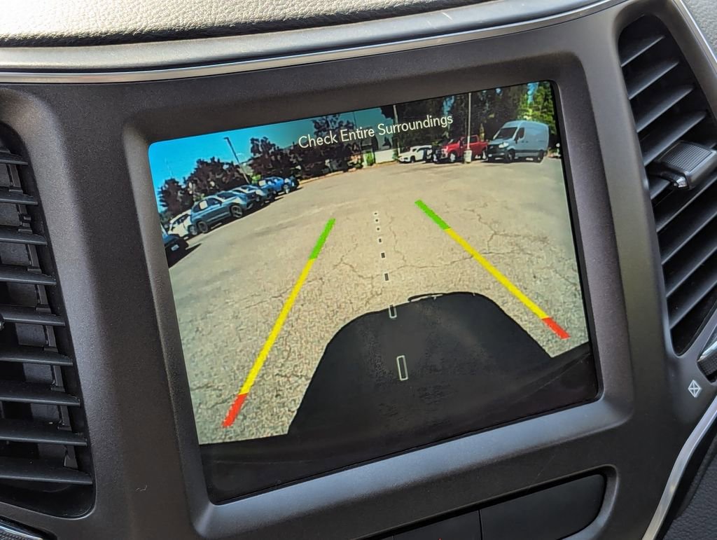 Used 2020 Jeep Cherokee Trailhawk AWD/4WD image 19