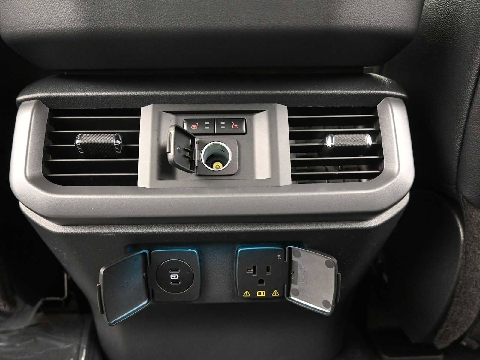 New 2025 Ford F150 Lariat w/ Equipment Group 502A High image 17