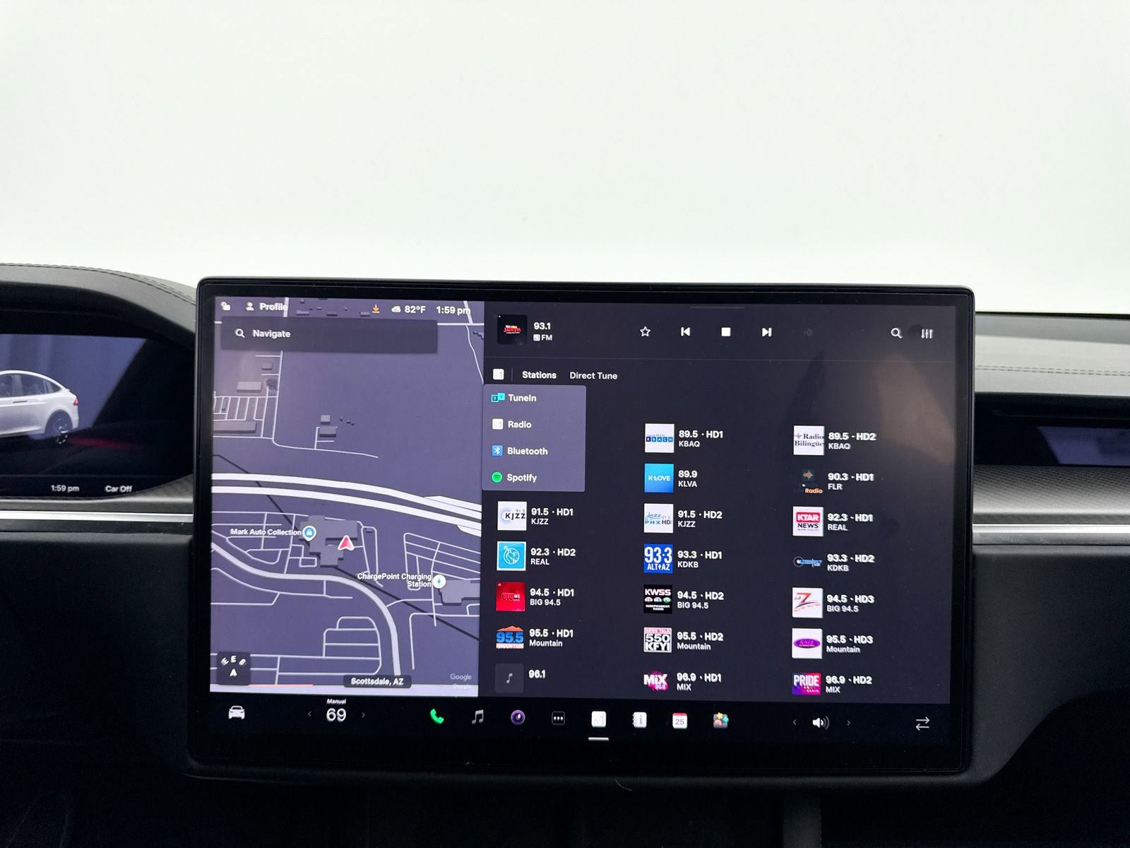 Used 2022 Tesla Model X Plaid AWD/4WD image 29