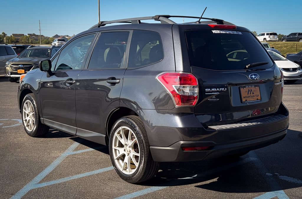 Used 2014 Subaru Forester 2.5i Premium w/ All-Weather Package AWD/4WD image 23