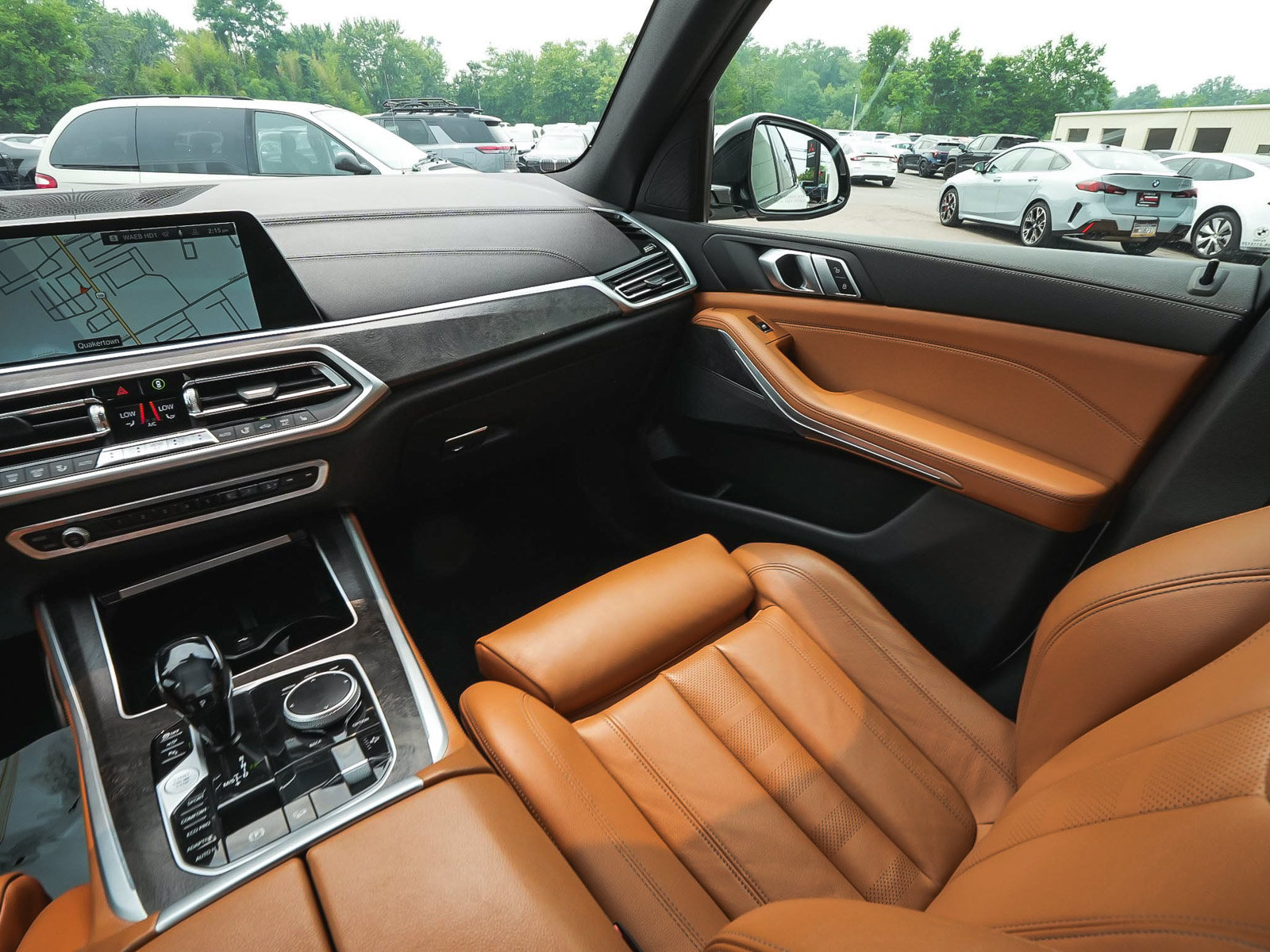 Used 2022 BMW X5 xDrive40i w/ M Sport Package AWD/4WD image 49