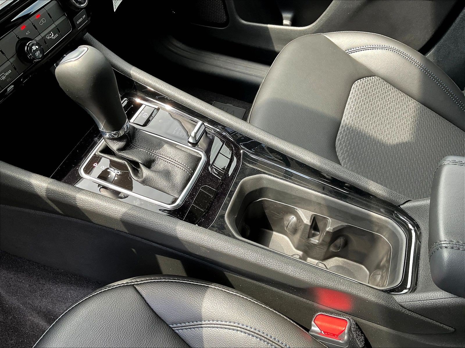 New 2026 Jeep Compass Latitude AWD/4WD image 13