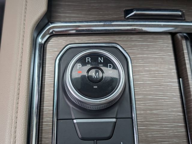 Used 2022 Ford Expedition Limited image 22