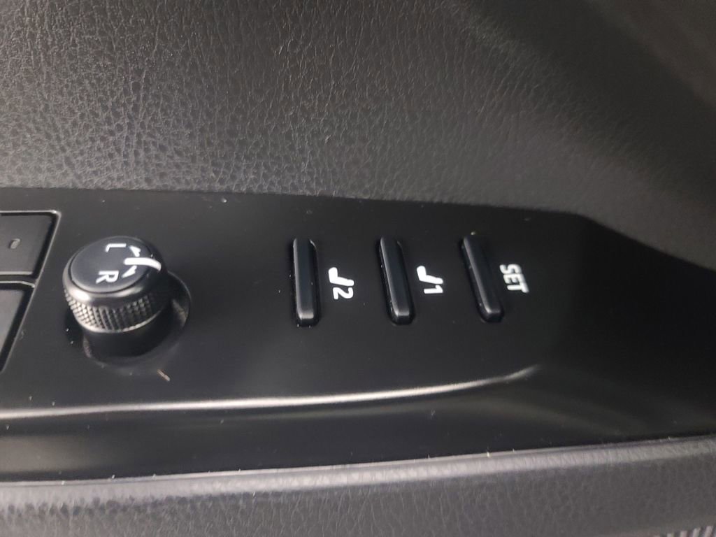 Used 2025 Toyota Camry XSE image 25