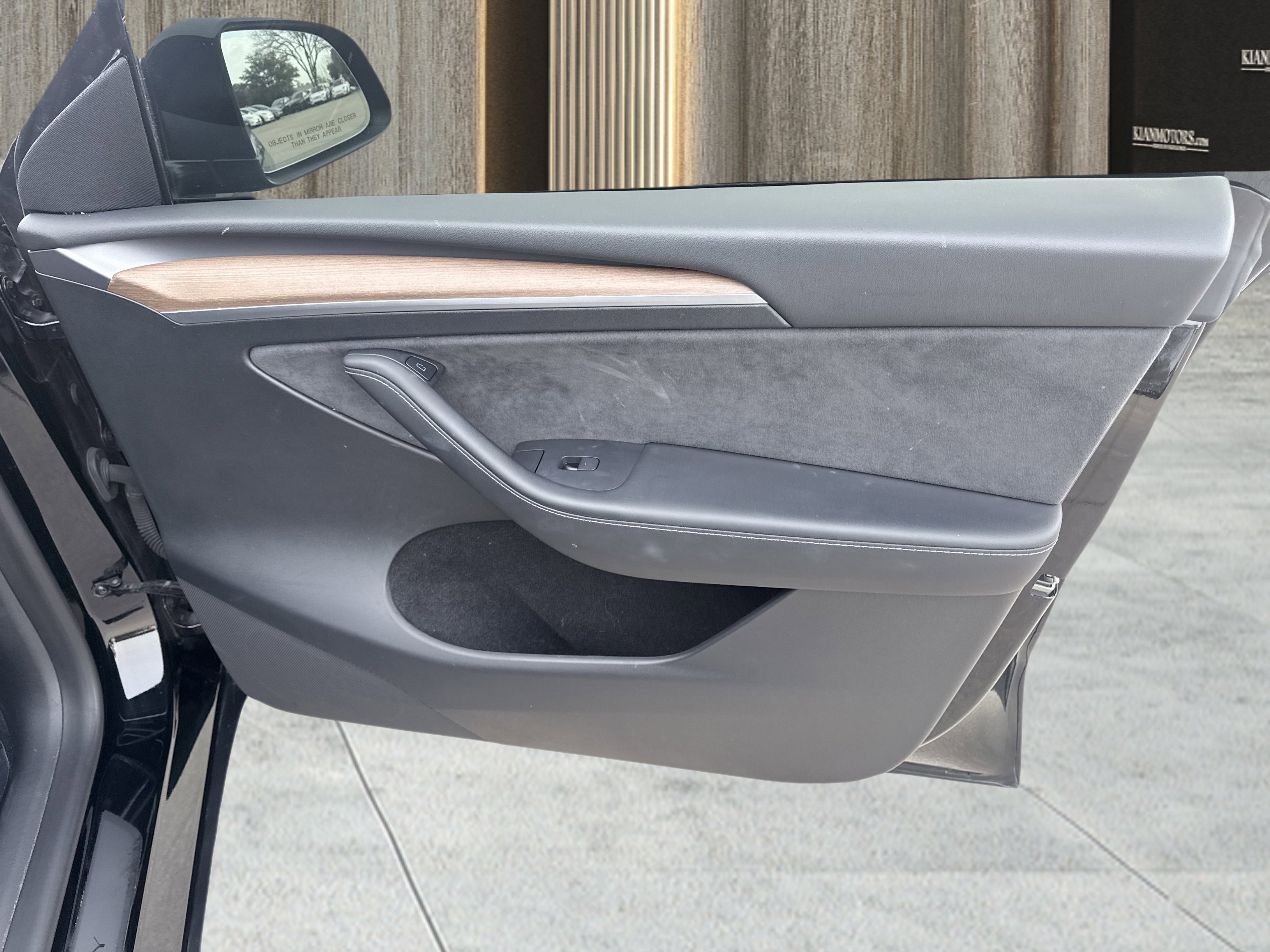 Used 2023 Tesla Model Y Performance image 41