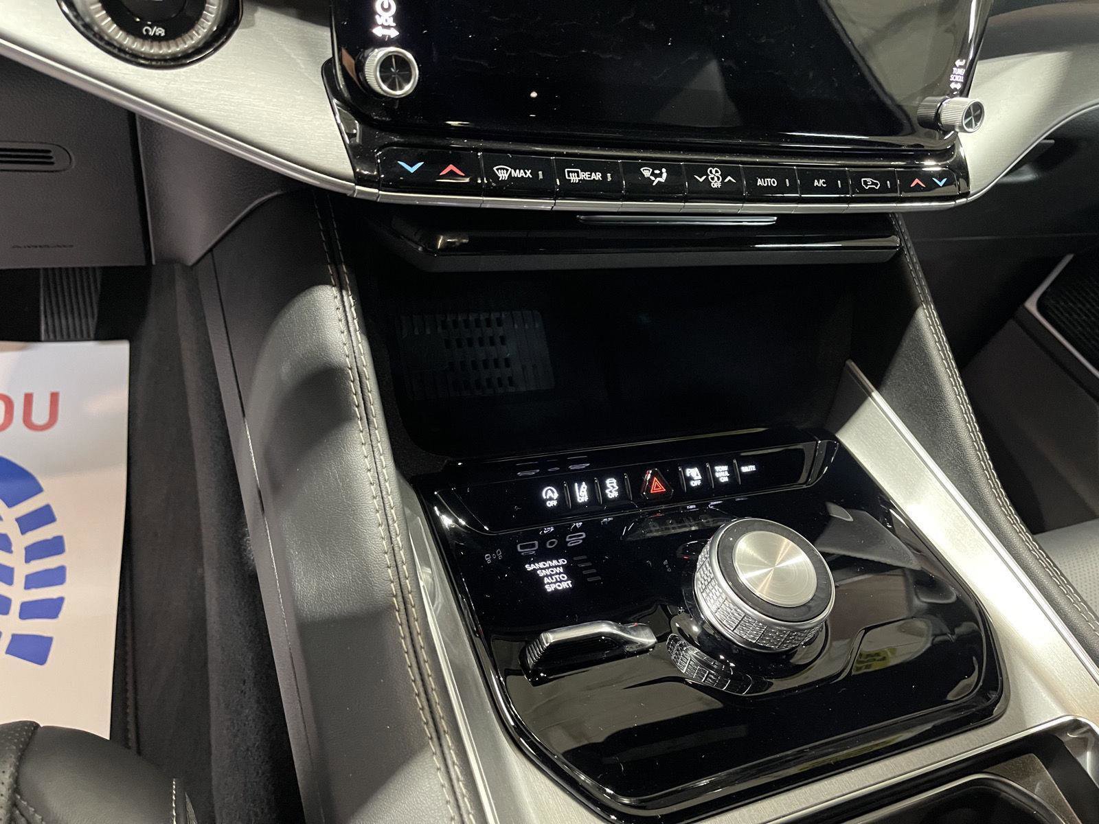 New 2026 Jeep Grand Wagoneer Limited w/ Premium Group II image 18