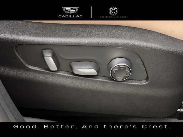 Used 2024 Cadillac XT4 Premium Luxury w/ Cold Weather Package FWD image 27