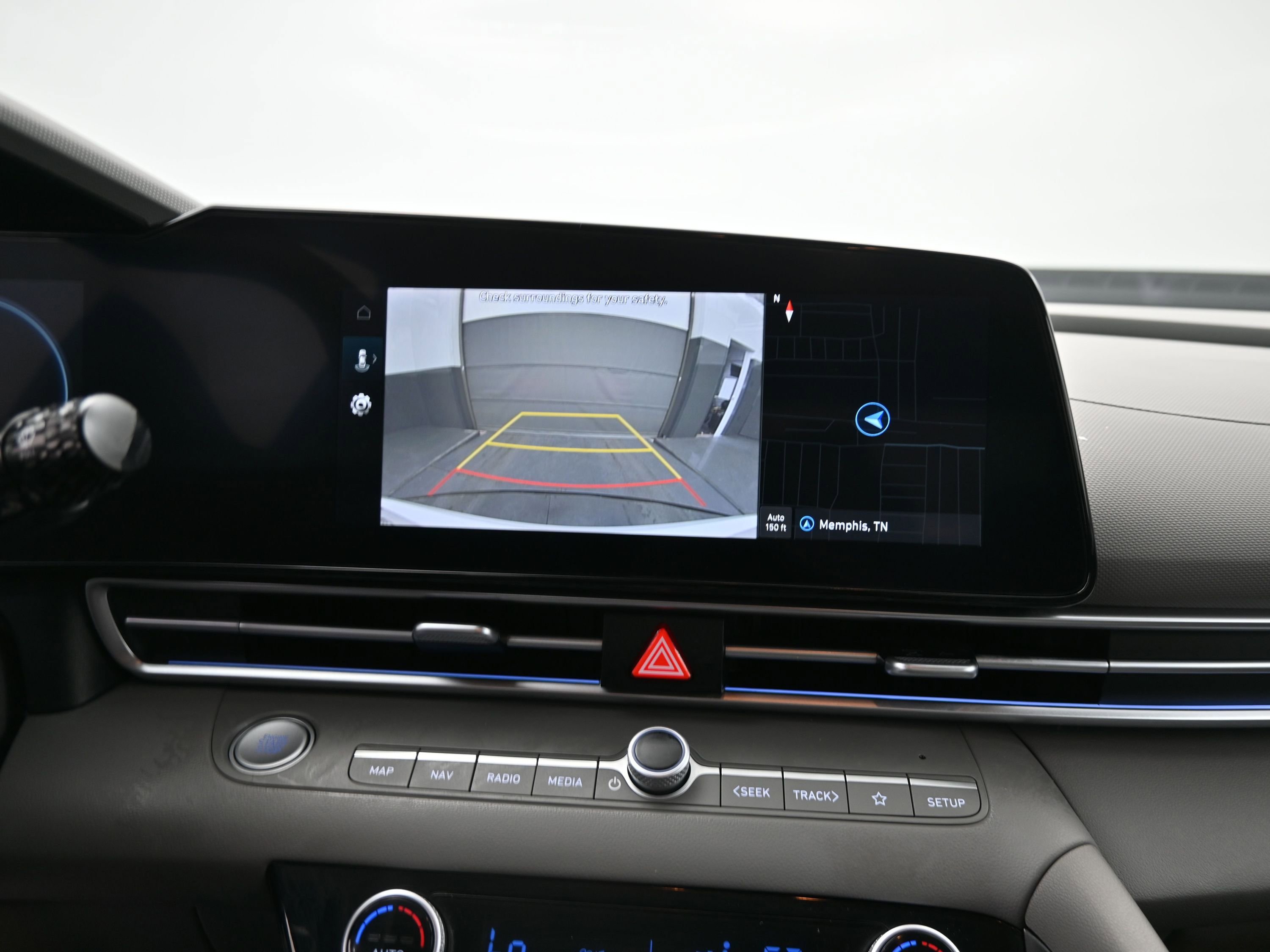 Used 2024 Hyundai Elantra SEL image 29