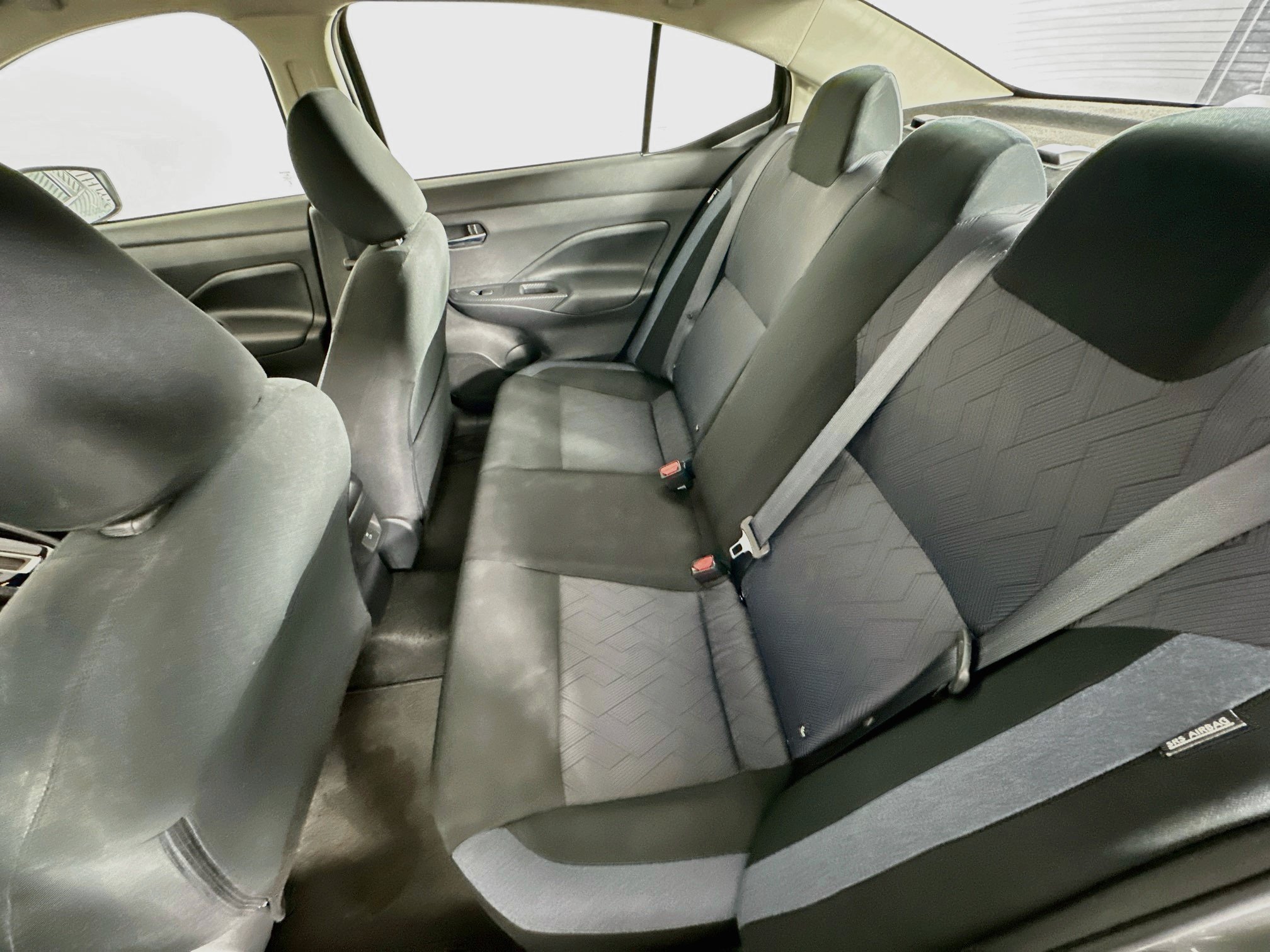 Used 2025 Nissan Versa SV FWD image 25