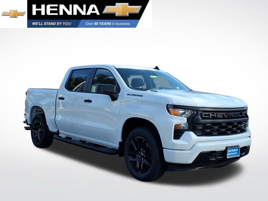 New 2026 Chevrolet Silverado 1500 Custom w/ Turbomax Blackout Package