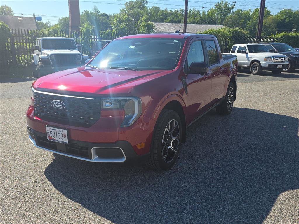 Used 2025 Ford Maverick Lariat w/ 4K Tow Package AWD/4WD image 3