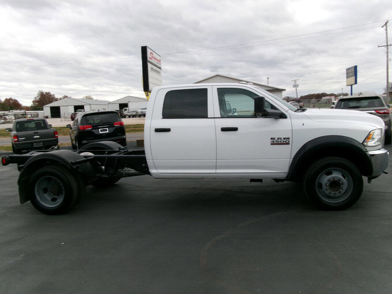Used 2018 RAM 4500 Tradesman w/ Ambulance Prep Group image 5