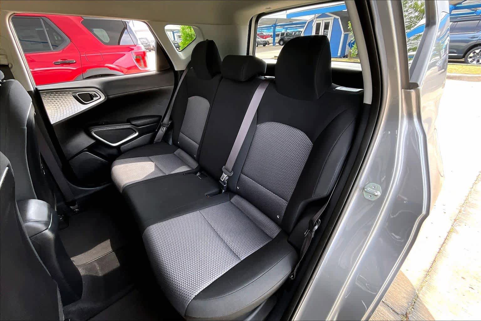 Used 2024 Kia Soul LX w/ Option Group 015 FWD image 20