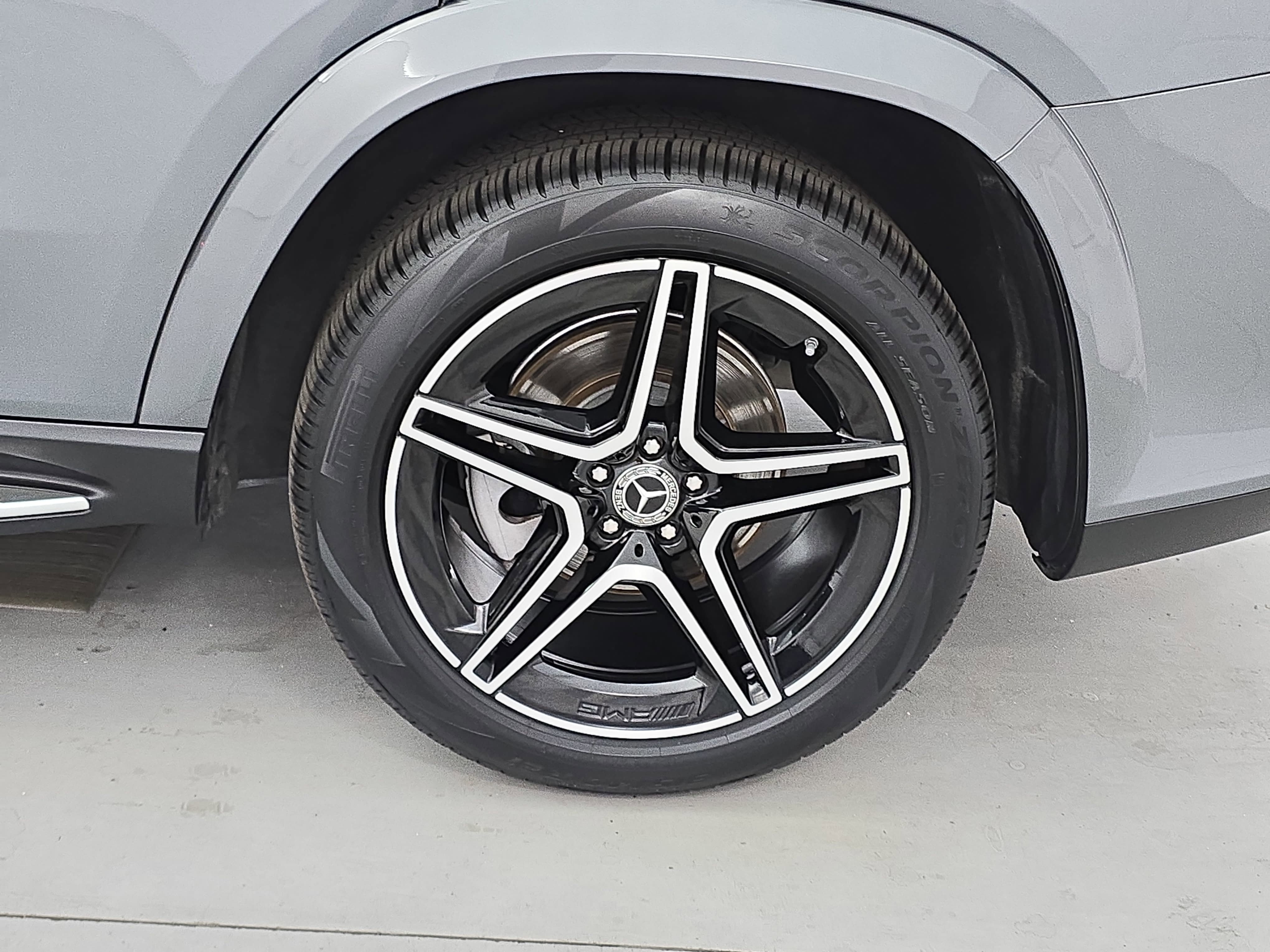 Certified 2023 Mercedes-Benz GLS 450 4MATIC w/ AMG Line Exterior image 35