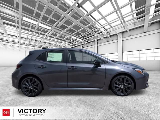 Used 2026 Toyota Corolla XSE FWD image 2
