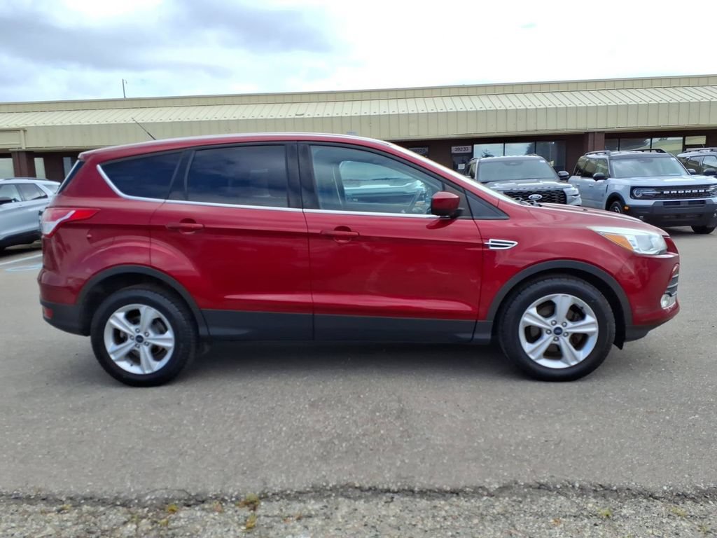 Used 2015 Ford Escape SE FWD image 6