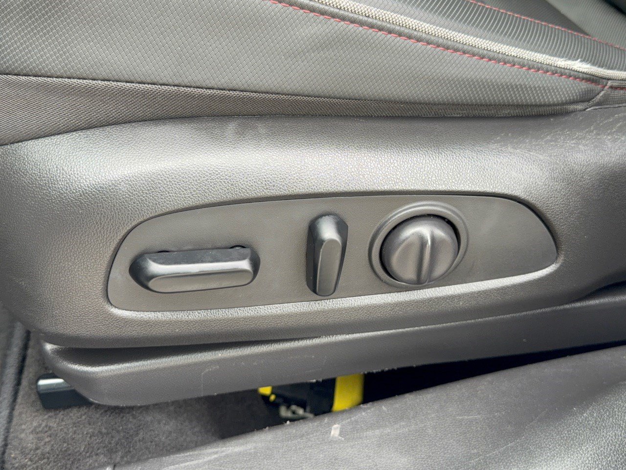 Used 2022 Chevrolet TrailBlazer RS FWD image 16