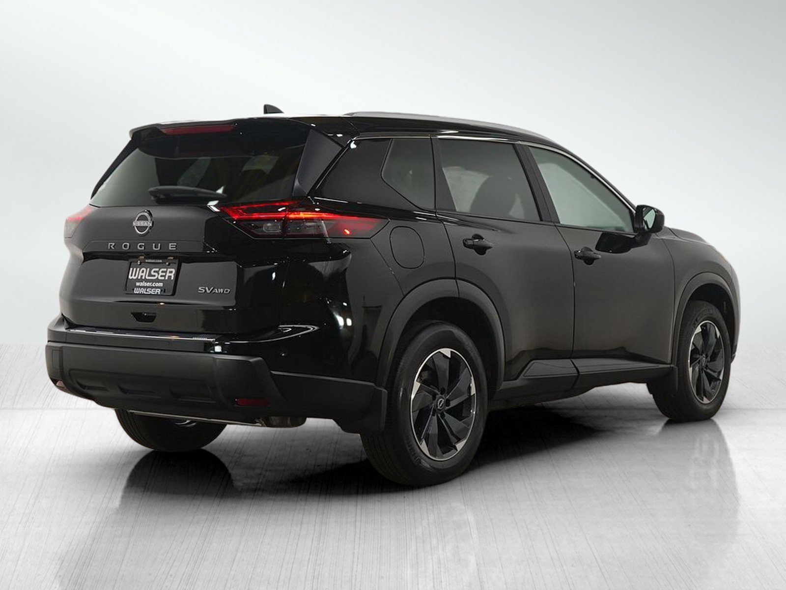 Used 2024 Nissan Rogue SV w/ SV Premium Package image 5