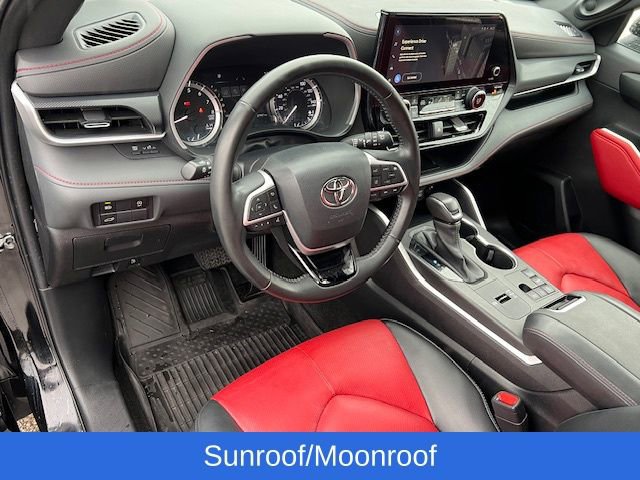 Used 2023 Toyota Highlander XSE image 12