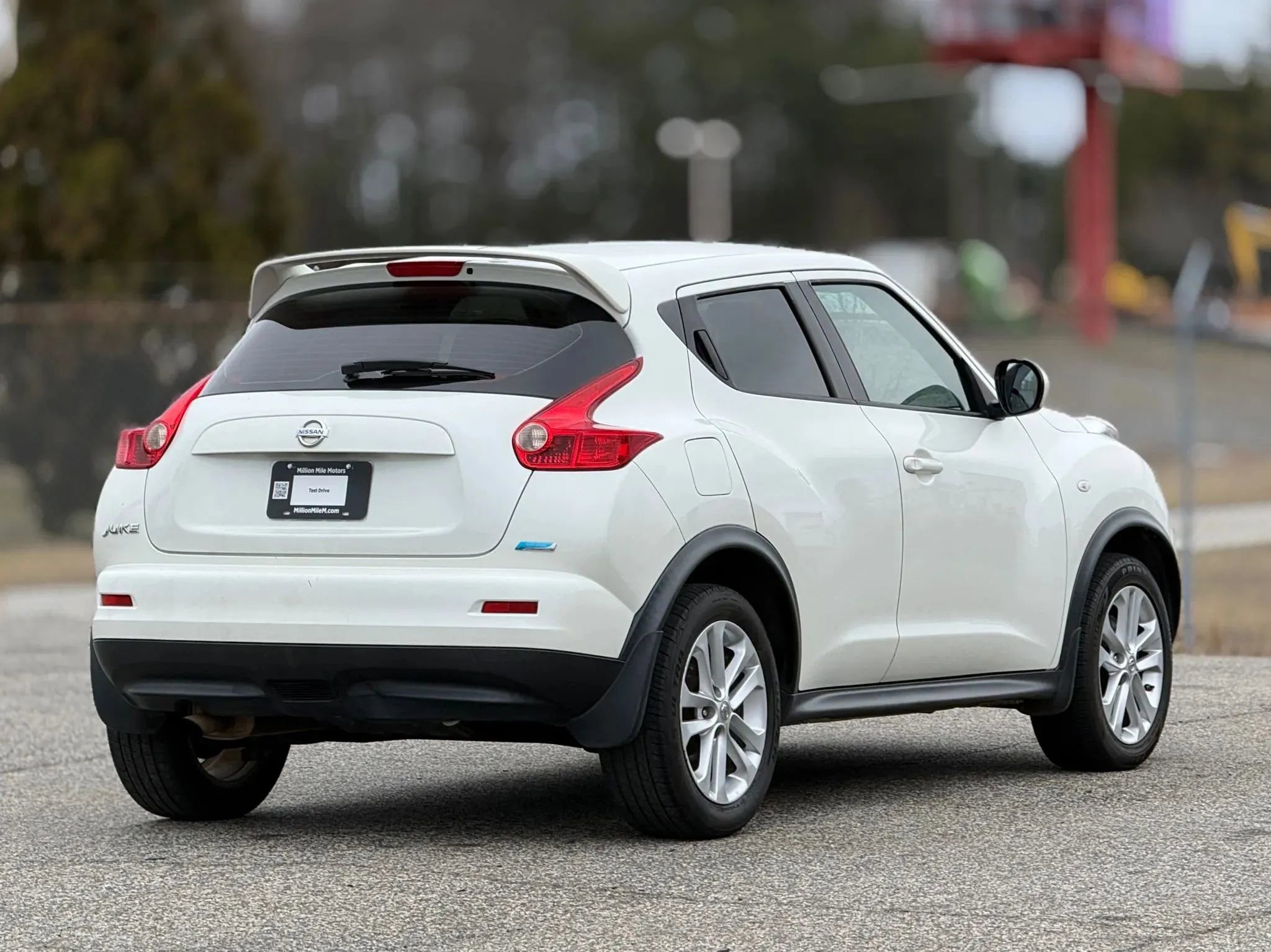 Used 2014 Nissan Juke S image 9