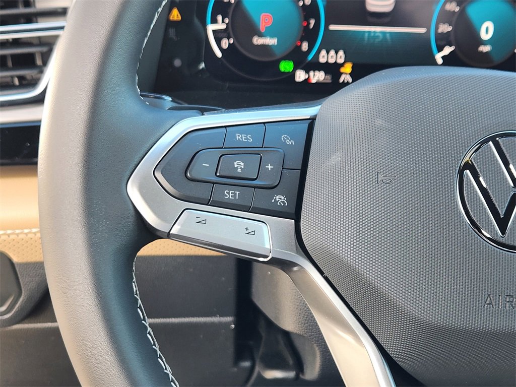 New 2026 Volkswagen Atlas Cross Sport SE image 9