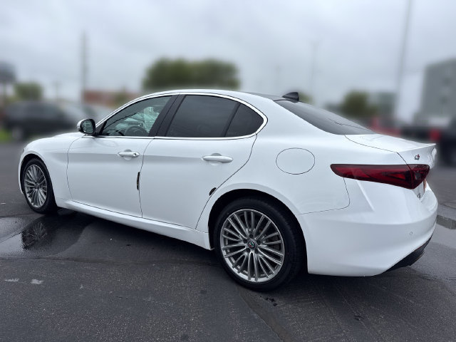 Used 2017 Alfa Romeo Giulia Ti w/ TI Lusso Light Wood Package AWD/4WD image 3