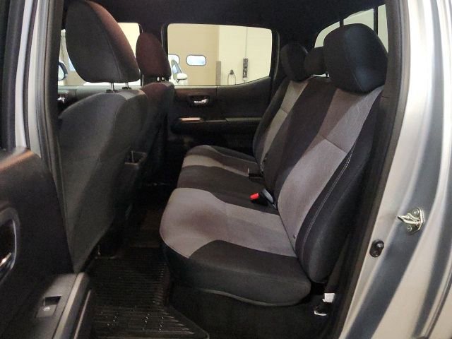 Used 2020 Toyota Tacoma TRD Off-Road w/ Technology Package image 23