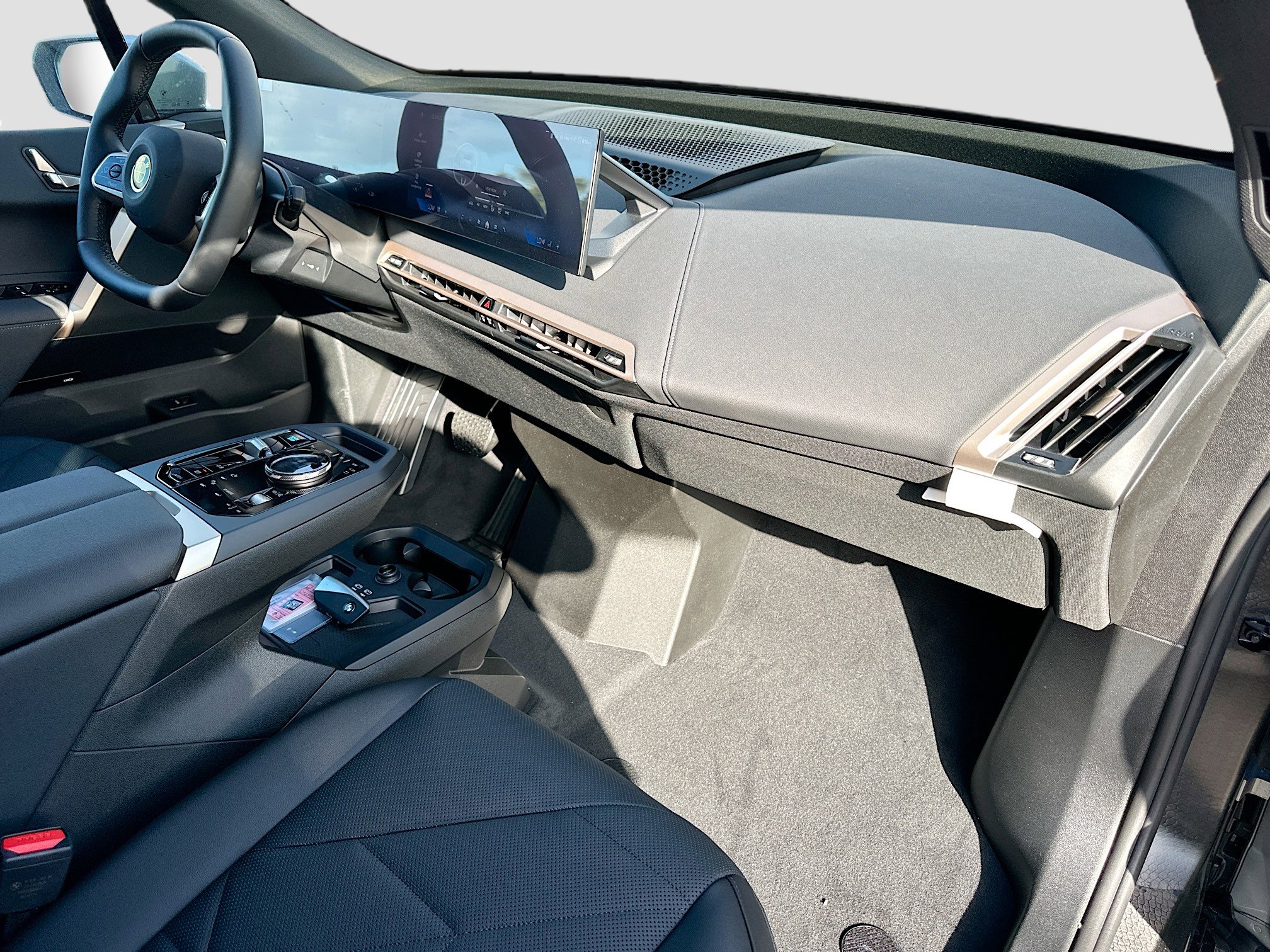 New 2026 BMW iX xDrive45 image 23