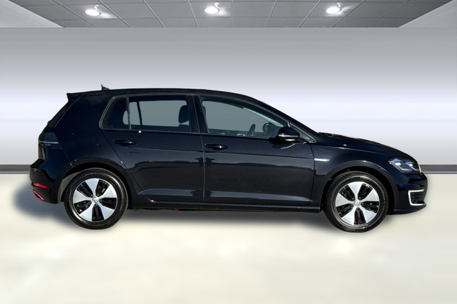 Used 2019 Volkswagen e-Golf SE w/ Driver Assistance Package image 7