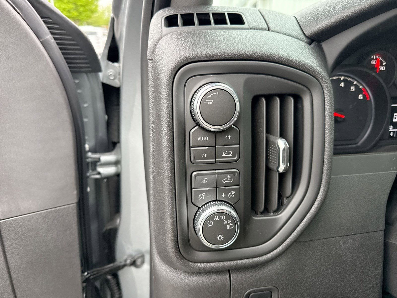 New 2026 GMC Sierra 1500 Pro AWD/4WD image 17