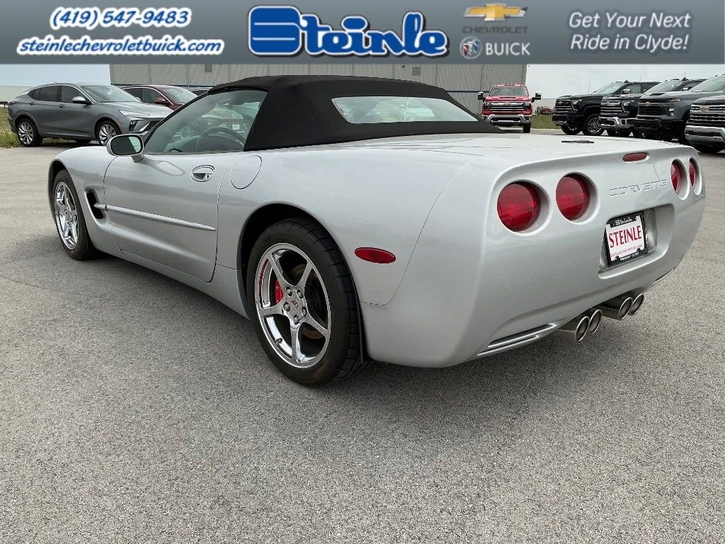 Used 1998 Chevrolet Corvette Convertible w/ Memory Pkg image 7