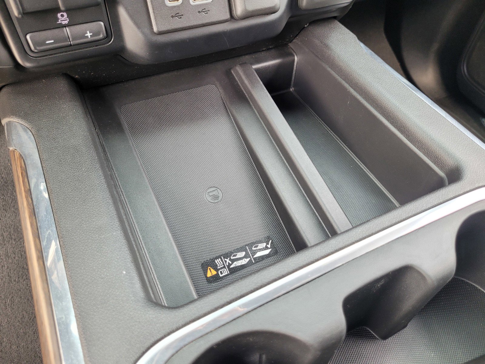 Used 2019 Chevrolet Silverado 1500 High Country w/ Technology Package image 20