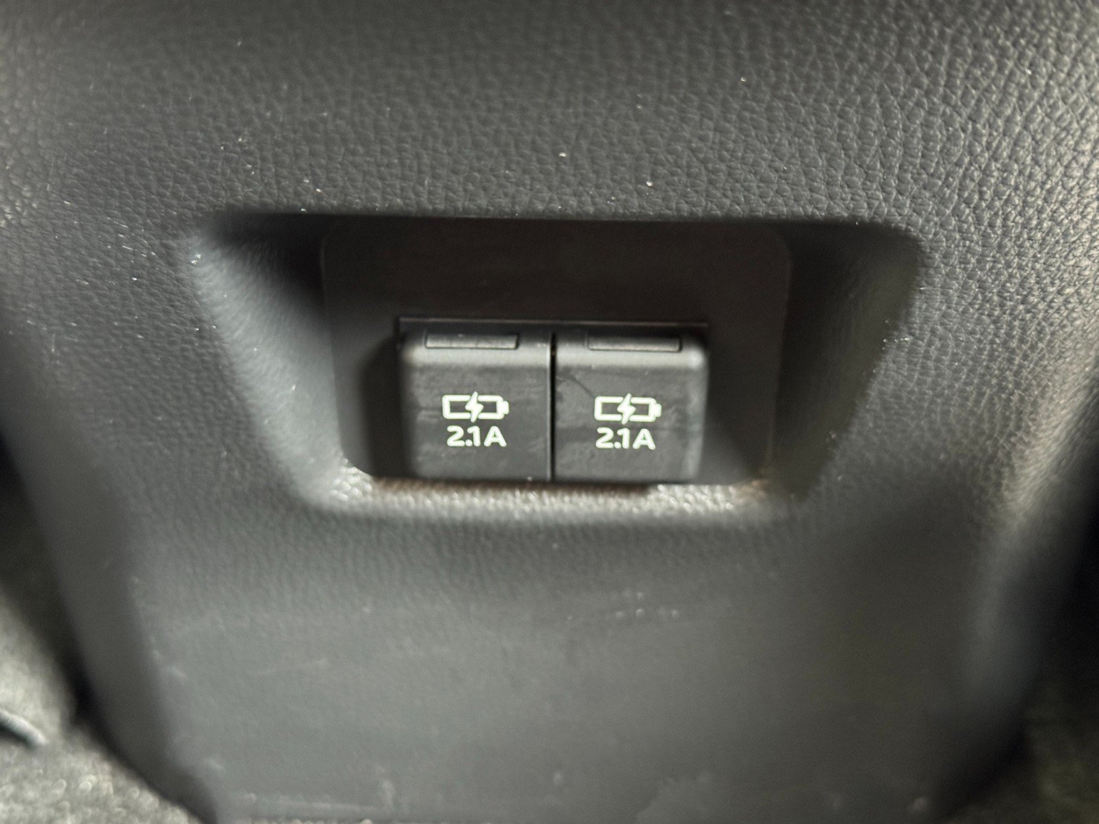 Used 2021 Toyota RAV4 XLE AWD/4WD image 29