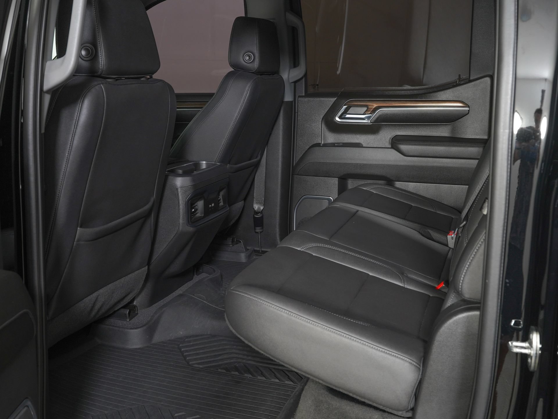Used 2023 Chevrolet Silverado 1500 LT Trail Boss w/ LT Trail Boss Premium Package AWD/4WD image 11