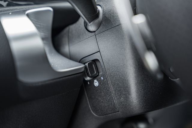 New 2026 Mercedes-Benz GLB 35 AMG 4MATIC image 44